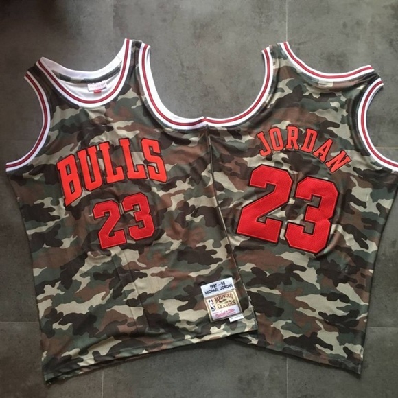 camo bulls jersey